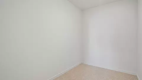 Bedroom - 626 Fallen Leaf Dr, Belton, MO 64012 photo 5 of 17
