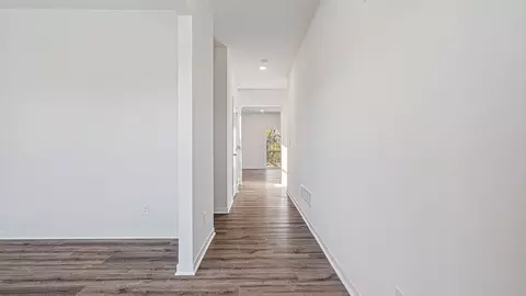 Entry Way - 626 Fallen Leaf Dr, Belton, MO 64012 photo 1 of 5