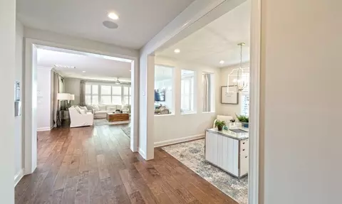 Entry Way - 1672 Shearer Rd, Davidson, NC 28036 photo 4 of 6