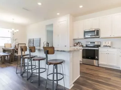 Kitchen - 11127 Tire Swing Dr, Parrish, FL 34219 photo 1 of 3