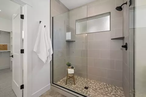 Bath - 2270 E Monhegan Dr, Eagle, ID 83616 photo 2 of 2