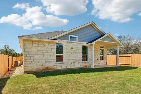 Exterior - 443 San Saba Dr, Buda, TX 78610 photo 3 of 8