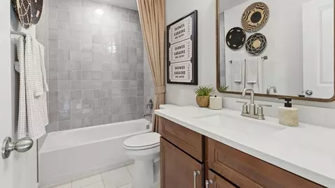 Bath - 201 Verdin Ave, Kyle, TX 78640 photo 2 of 2