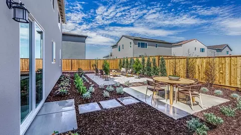 Exterior - 2089 Cyclone Dr, Manteca, CA 95336 photo 8 of 9