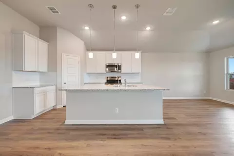 128 Stabler Sq, Mico, TX 78056