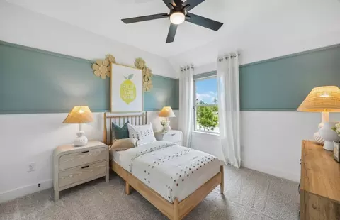 Bedroom - 16418 Cedarveil Ct, Conroe, TX 77302 photo 6 of 8