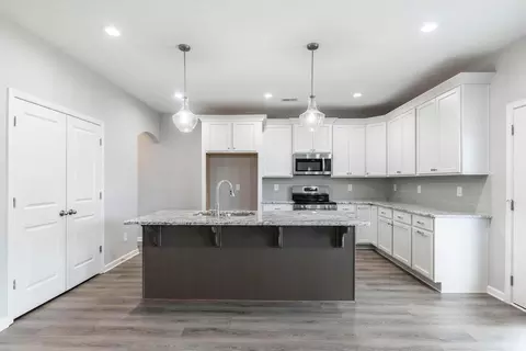 Kitchen - 438 Lakeview Way, Lagrange, GA 30241 photo 1 of 2