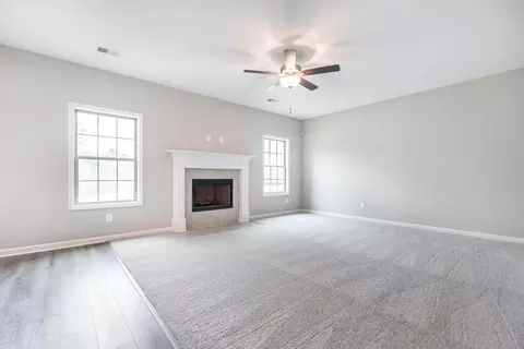 Living - 438 Lakeview Way, Lagrange, GA 30241 photo 3 of 4