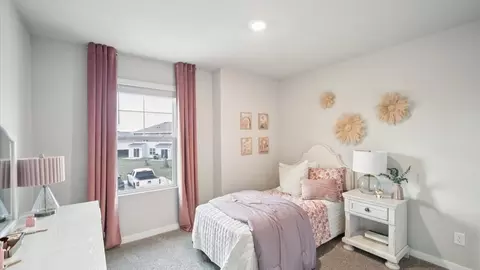 Bedroom - 1003 Daisy Ln, Waukee, IA 50263 photo 4 of 9