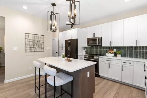 Kitchen - 1020 Taylor Green Dr, Union, MO 63084 photo 6 of 12
