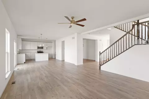 Living - 1020 Taylor Green Dr, Union, MO 63084 photo 14 of 15