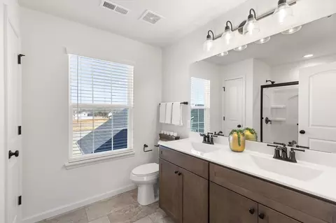 Bath - 1020 Taylor Green Dr, Union, MO 63084 photo 14 of 14