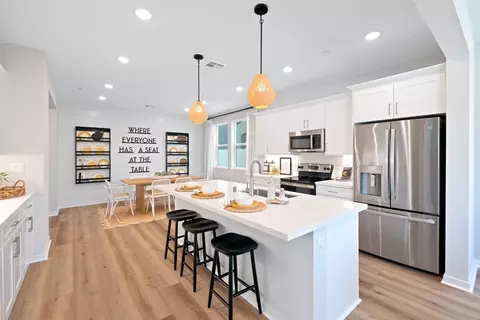 Kitchen - 169 Bushwillow Way, Piru, CA 93040 photo 3 of 7