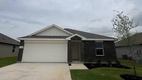 7720 Royal Fern Dr, Ponder, TX 76259