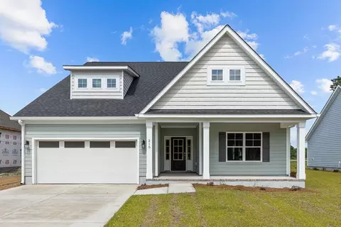107 Spicer Lake Dr, Holly Ridge, NC 28445