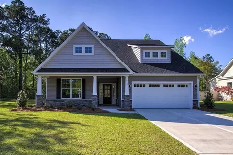 107 Spicer Lake Dr, Holly Ridge, NC 28445