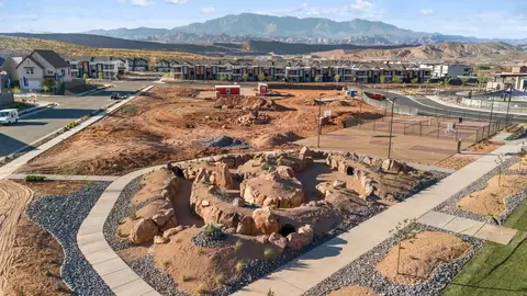 View/Area - 2788 E Rushpink Ln #2425, Washington, UT 84780 photo 11 of 20