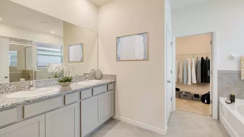 Bath - 314 157th Ct E, Bradenton, FL 34212 photo 3 of 4