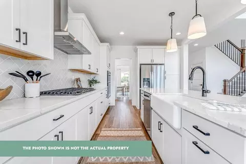 2539 Shenandoah Dr, Lewis Center, OH 43035