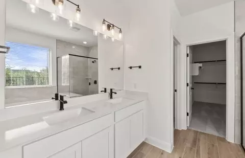 Bath - 3016 Delaware St, Leander, TX 78641 photo 2 of 3