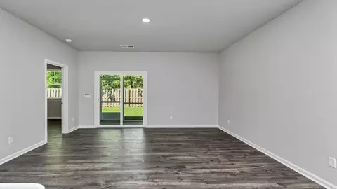 Living - 154 Ruby Prince Rd, Gilbert, SC 29054 photo 2 of 5