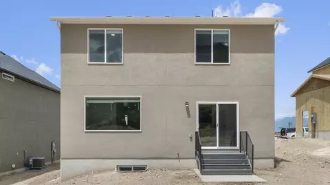 Exterior - 718 N 1600 E, Salem, UT 84653 photo 6 of 19
