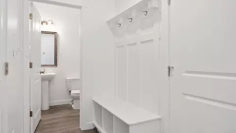 Entry Way - 718 N 1600 E, Salem, UT 84653 photo 4 of 7