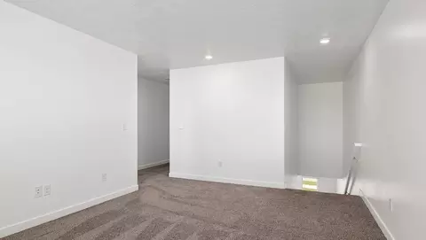 Living - 718 N 1600 E, Salem, UT 84653 photo 3 of 6