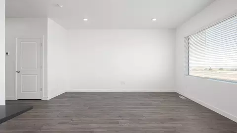 Living - 718 N 1600 E, Salem, UT 84653 photo 2 of 6