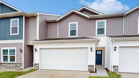 9440 Lovegrass Dr SW, Cedar Rapids, IA 52404