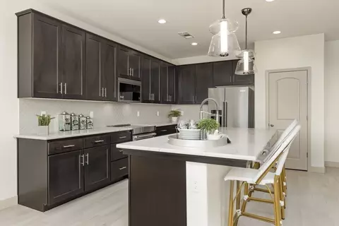 Kitchen - 1629 W Sable Pl, Hanford, CA 93230 photo 13 of 13