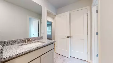 Bath - 94 Jacoby Dr, Fairburn, GA 30213 photo 3 of 8