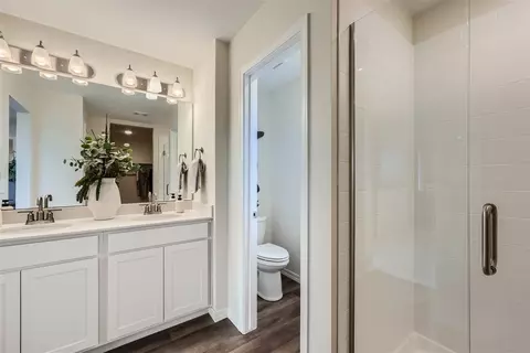 Bath - 986 Rhapsody Dr, Windsor, CO 80550 photo 4 of 7