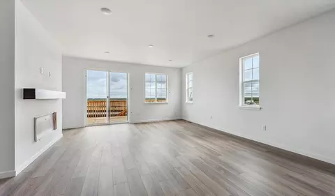 Living - 25283 E Warren Pl, Aurora, CO 80018 photo 2 of 3