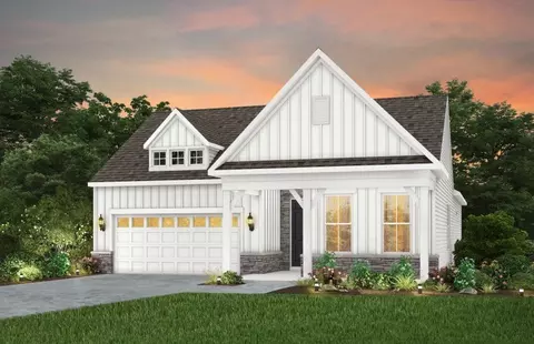 8136 Mustang Ln, Mentor, OH 44060