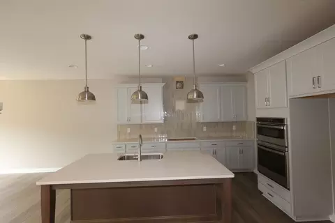 Kitchen - 5775 Irwin Dr, Cincinnati, OH 45248 photo 2 of 3