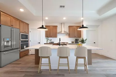 2420 Lark Way, Dixon, CA 95620