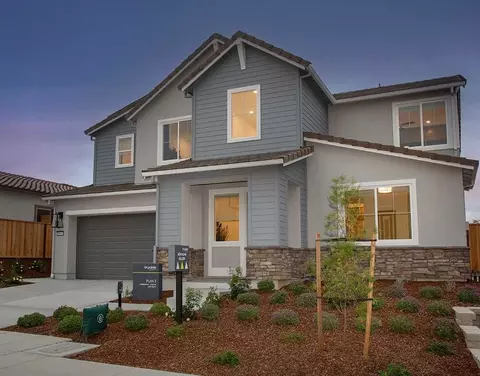 Exterior - 8017 Bordoni Dr, Vallejo, CA 94591 photo 5 of 20