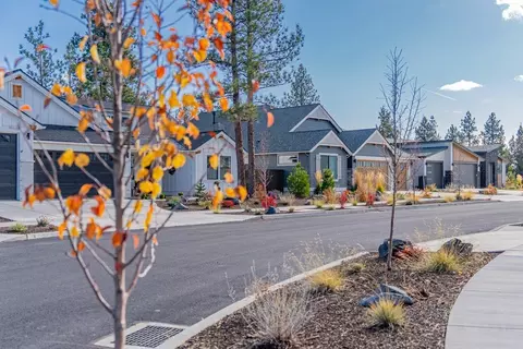 View/Area - 3018 NW Celilo Ln, Bend, OR 97703 photo 5 of 9