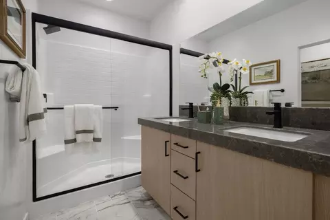 Bath - 7708 Discovery Ln, Santee, CA 92071 photo 2 of 2