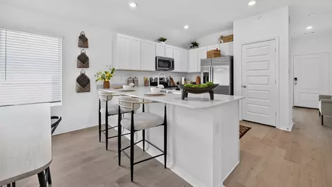 Kitchen - 1633 Rambling Brook Dr, Benton, AR 72015 photo 1 of 5