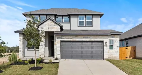 2130 Shepards St, Seguin, TX 78155