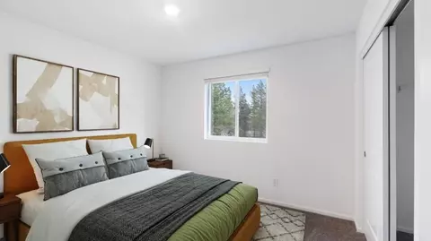 Bedroom - 16613 Blue Pine St, La Pine, OR 97739 photo 3 of 3