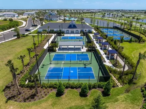 View/Area - 17866 Foxtail Loop, Venice, FL 34293 photo 6 of 22