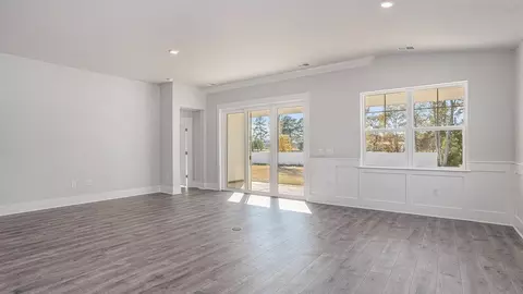 Living - 216 Squirrel Run Dr, Conway, SC 29527 photo 2 of 4
