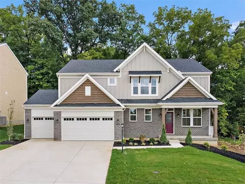 Exterior - 178 Farmstead Blvd, Springboro, OH 45066 photo 3 of 12