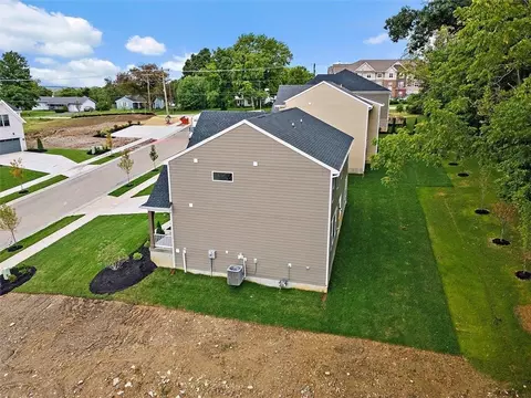 View/Area - 178 Farmstead Blvd, Springboro, OH 45066 photo 8 of 15