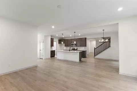 Living - 178 Farmstead Blvd, Springboro, OH 45066 photo 3 of 6