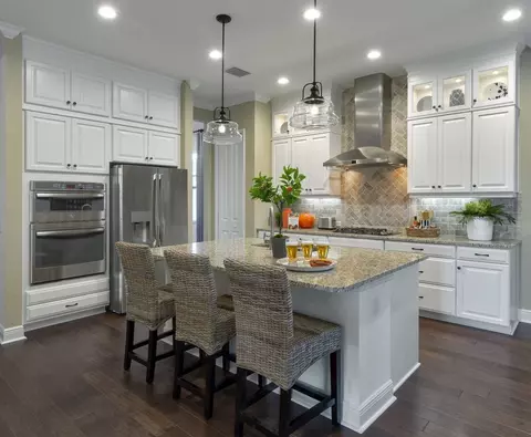 Kitchen - 13427 Old Creek Ct, Parrish, FL 34219 photo 3 of 3