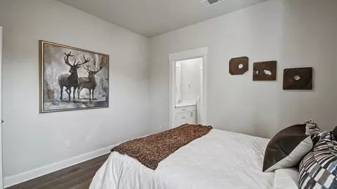 Bedroom - 122 Cornerstone Dr, Brandon, MS 39042 photo 11 of 12